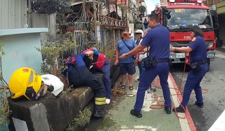 老翁失蹤整晚 警消水溝發現身影