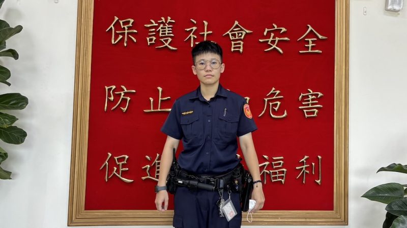 突發暈眩倒地男子 內湖文德暖心警協助送醫