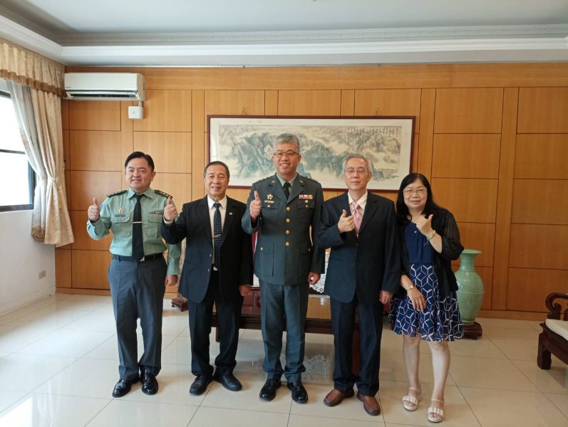 張首都理事長榮獲北部地區後備指揮部113年模範父親表揚