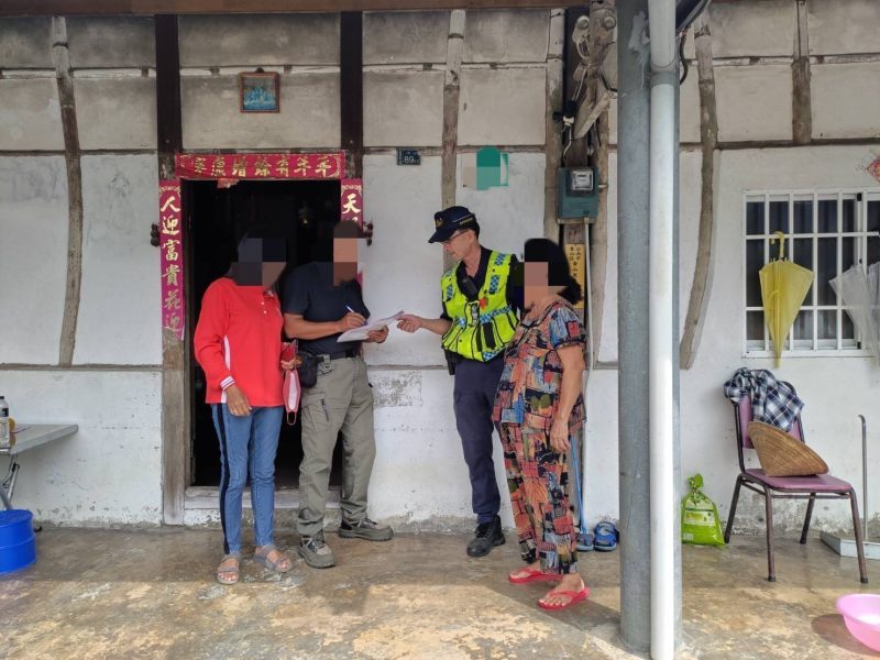 白河分局進行提前撤離東山居民 因應強颱