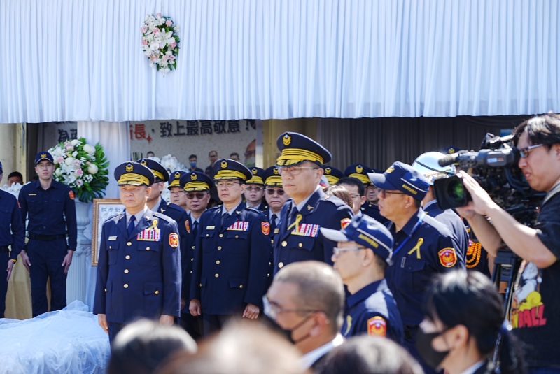 新北警感謝各界善心湧入 持續照顧殉職所長遺眷