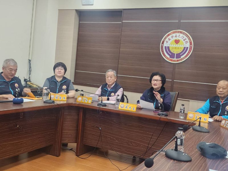 讓邊緣戶和弱勢族群過好年 嘉邑行善團席開170桌並發紅包