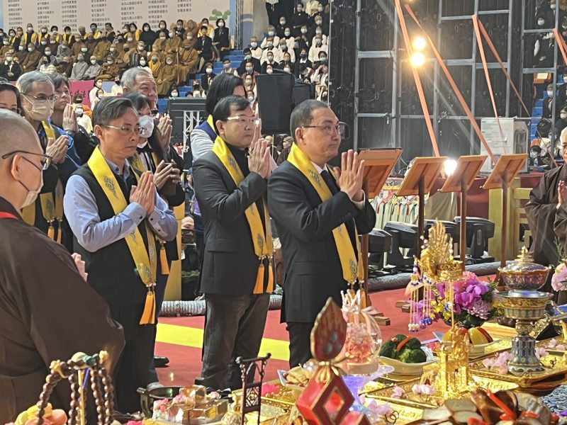 追思緬懷淨耀法師 侯友宜感念大師無私精神傳播大愛