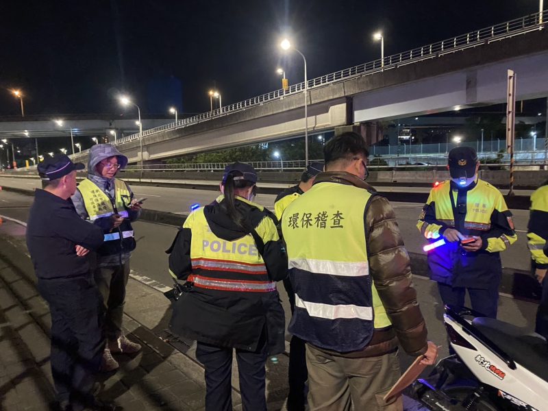 板橋警強化治安擊退噪音車 打出擴大臨檢環警稽查組合拳