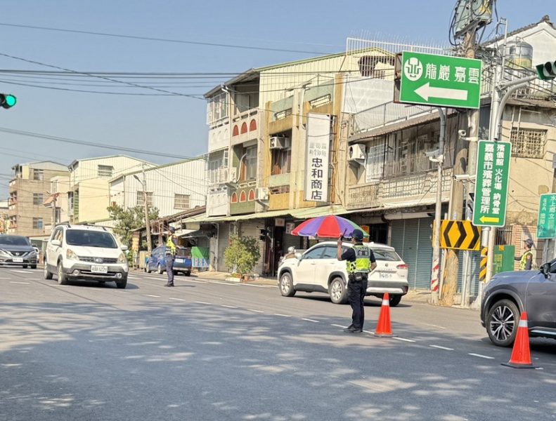 因應清明節連假掃墓 嘉警強化中莊公墓區交通疏導管制