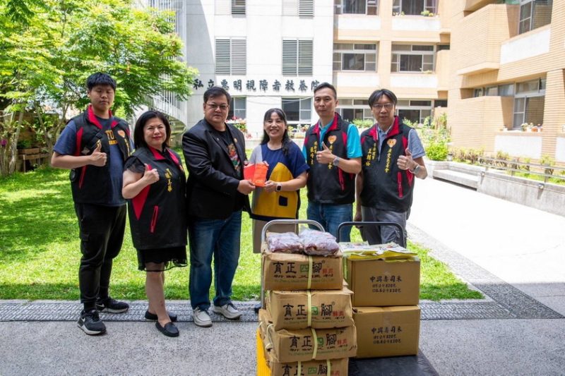 中市廣愛慈善會理事長趙令澤關懷弱勢 攜手善心人士捐款惠明教養院