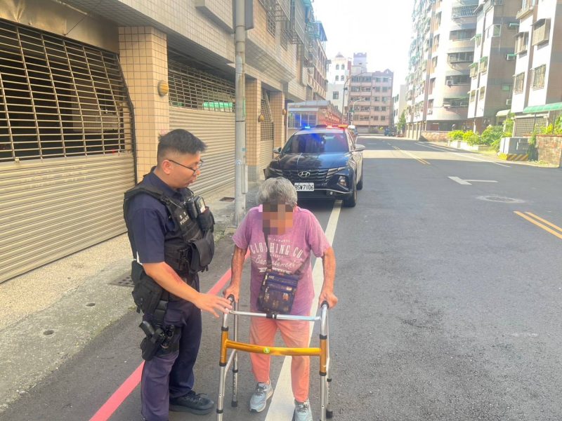 老婦外出未歸家屬急尋 永康巡邏警眼尖尋獲
