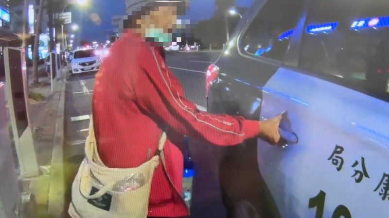 男童趁嬤ATM領錢走失 開學前夕警助尋童