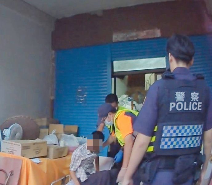 北港派出所協助獨居長者 就醫確保安全