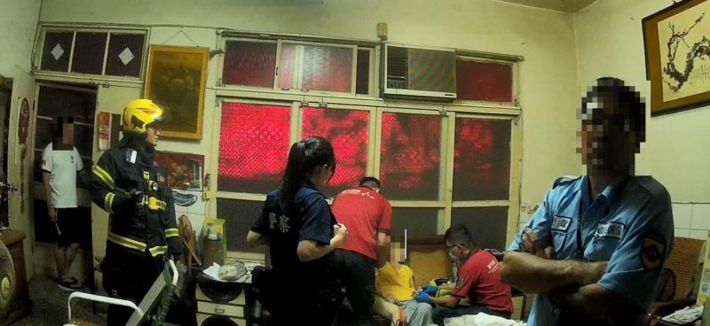 女兒擔憂母親安危  警消聯手緊急救援