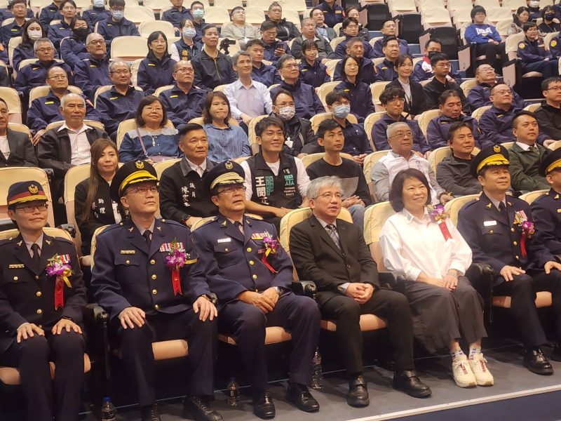 嘉義市警局卸、新任分局長聯合交接 黃敏惠市長期勉新任分局長全力以赴 一起守護嘉園